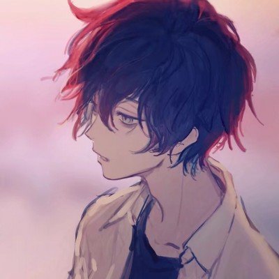 竹笋把衣服顶起来了